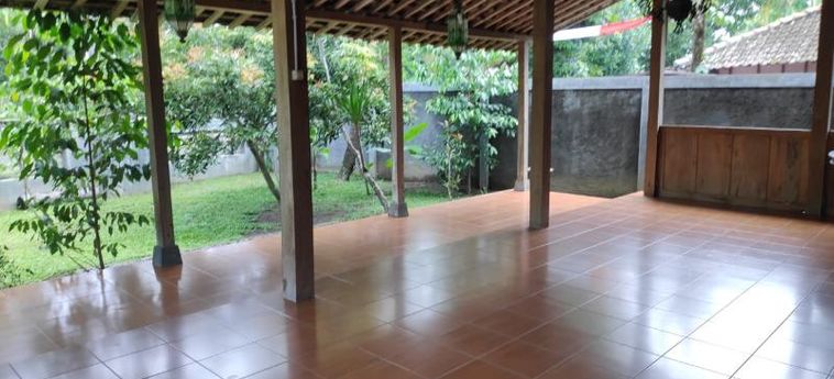 Hotel Akar Wangi 2 Homestay:  YOGYAKARTA