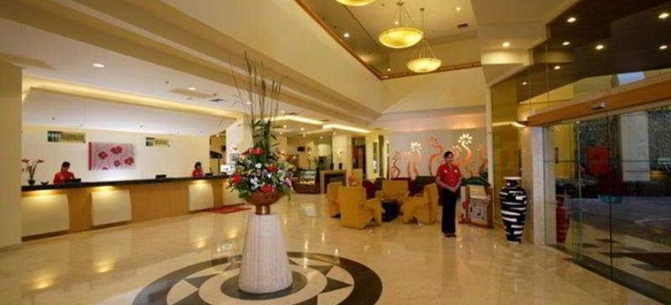 Hotel Ibis Malioboro:  YOGYAKARTA