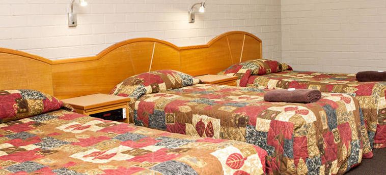 Hilltops Retreat Motor Inn:  YOUNG - NEW SOUTH WALES