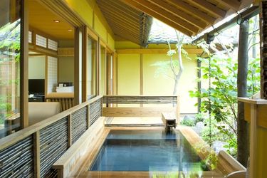 Hotel Yufuin Santokan Yufu - Oita Prefecture: Photo 