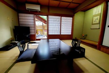 Hotel Yufuin Santokan Yufu - Oita Prefecture: Photo 