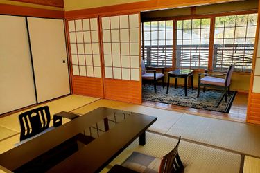 Hotel Yufuin Santokan Yufu - Oita Prefecture: Photo 