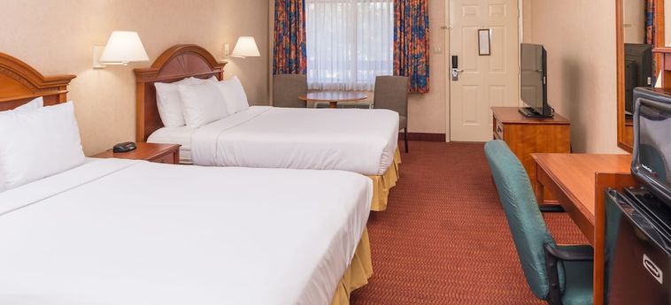 Hotel La Fuente Inn & Suites:  YUMA (AZ)