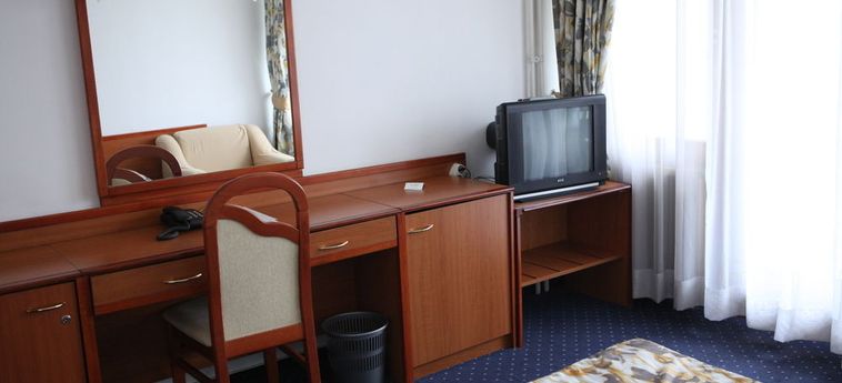 I Hotel - Non Refundable Room:  ZAGABRIA