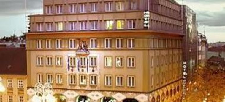 Hotel Dubrovnik:  ZAGABRIA