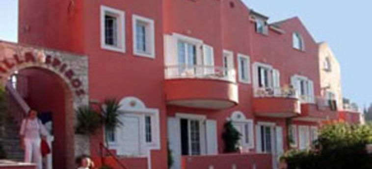 Hotel Villa Spiros:  ZAKYNTHOS