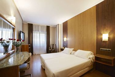 Hotel Zenit Dos Infantas:  ZAMORA