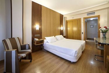 Hotel Zenit Dos Infantas:  ZAMORA