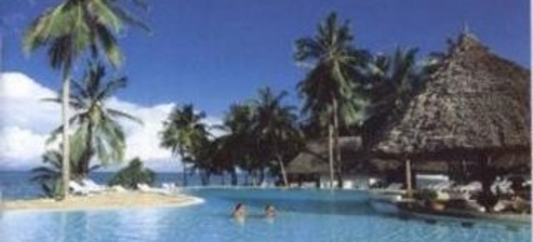 Karafuu Hotel Beach Resort:  ZANZIBAR