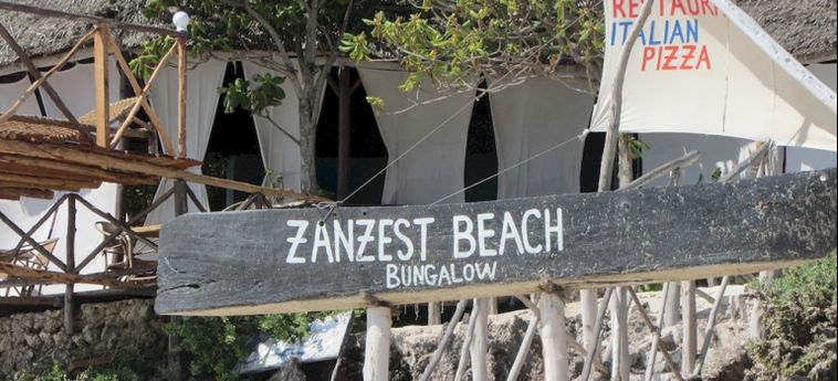 Hotel Zanzest Beach Bungalows:  ZANZIBAR
