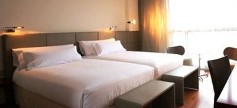 Hotel Reina Petronila:  ZARAGOZA